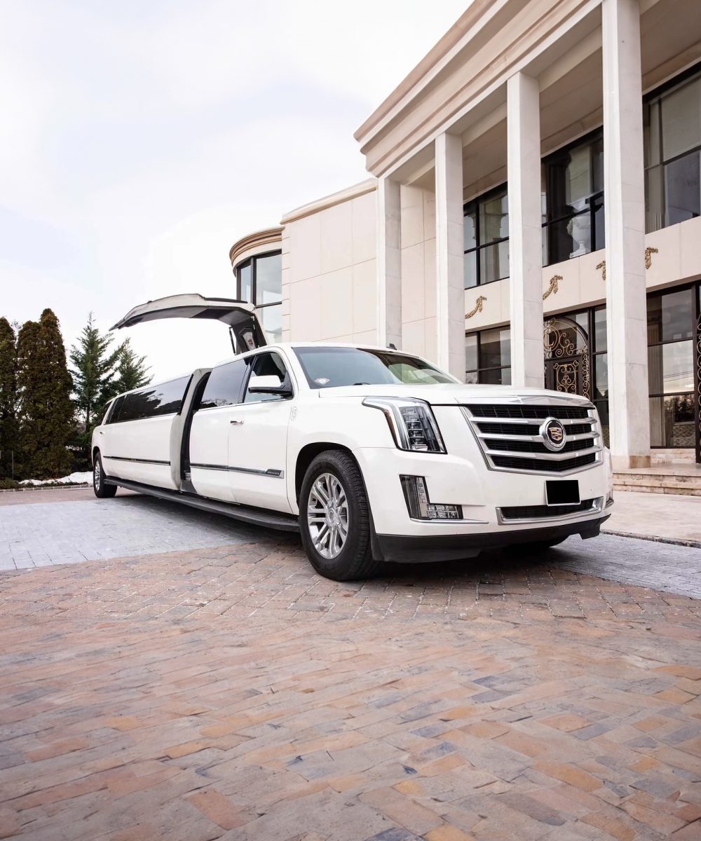 CadillacEscalade limo CadillacEscalade limo